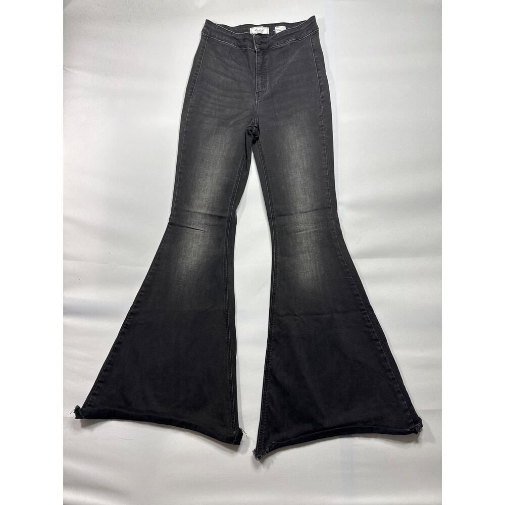 Kancan Signature Women's Ultra‎ High Rise Extreme Flare Black Jeans - 25 (25x31)